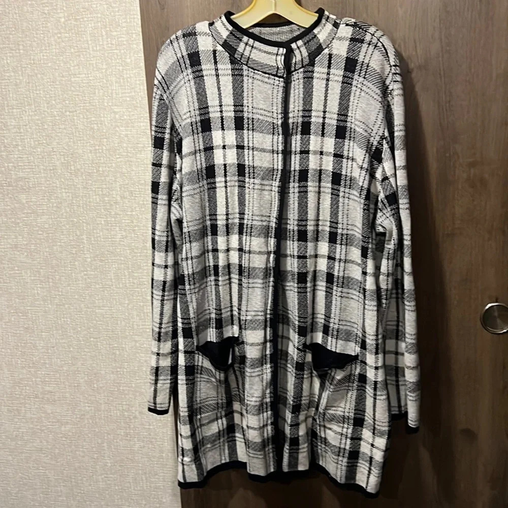 Jones New York sweater